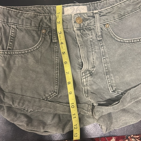 Free People slouchy shorts - Picture 9 of 9